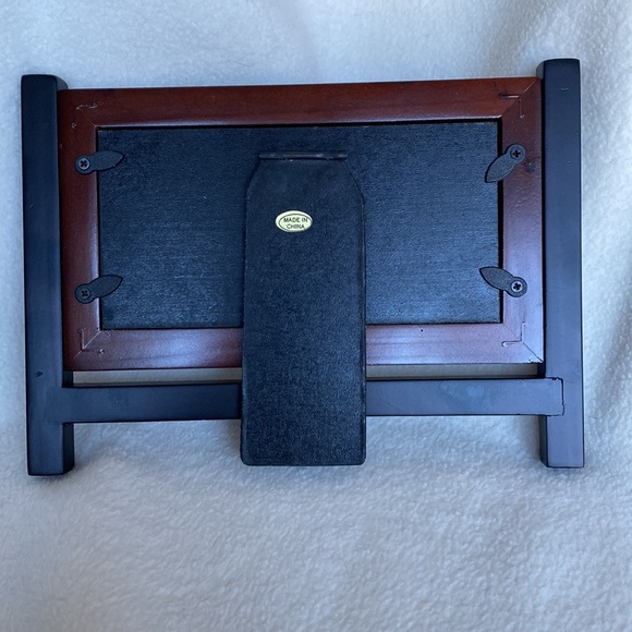 NWOT Galleria Wood 2x2 Photo Frame - Picture 3 of 10